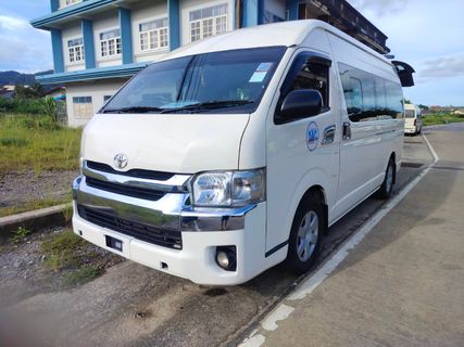 K and P Travel and Tour Van Diluar foto