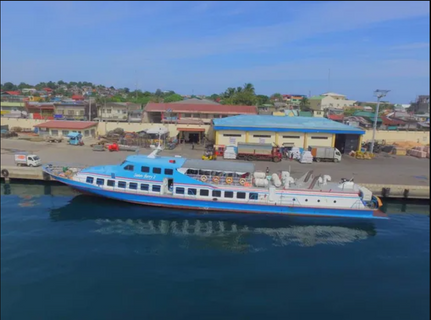 Evaristo and Sons Sea Tourist outside photo