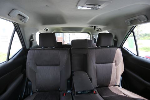 VM Travel SUV 5pax 室内照片