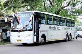Parveen Travels AC Sleeper outside photo