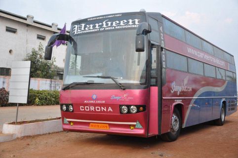 Parveen Travels AC Semi Sleeper outside photo