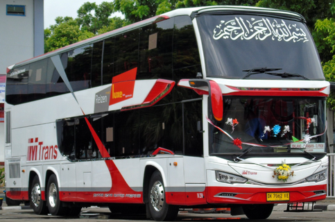 MTrans Double Decker outside photo
