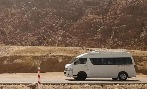 Desert Drive Van 13pax Zdjęcie z zewnątrz