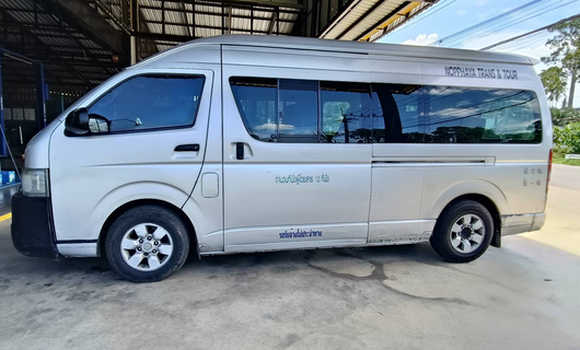 Nopphayar Trans and Tour Van + Bus 44 outside photo