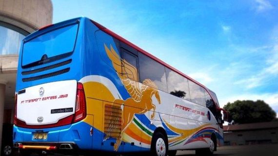 Transport Express Jaya Executive outside photo
