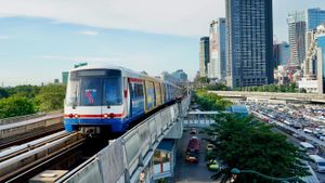 BTS Skytrain in Bangkok. Credit: Unsplash.