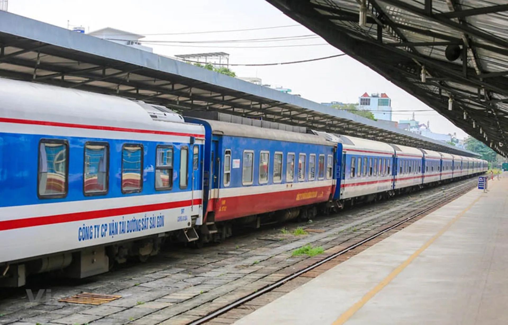 Train from Hanoi to Sapa / Lao Cai